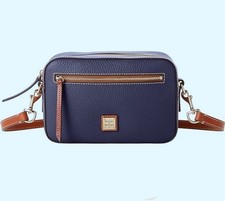 Tracolla con zip per fotocamera Dooney & Bourke Pebble Grain