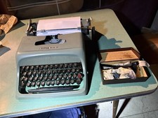 Macchina scrivere olivetti - da,