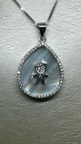 Ciondolo con collana - ciondolo,