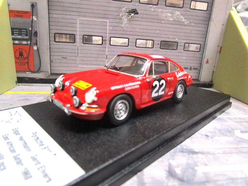 Porsche 911 rally east - rally,