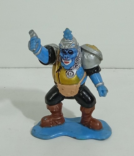 I135794 action figure 1993 - action,