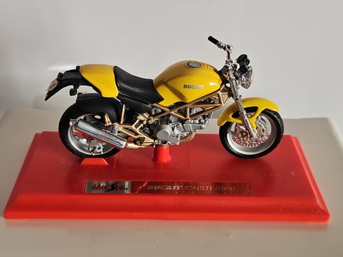 Ducati monster 900 - monster,