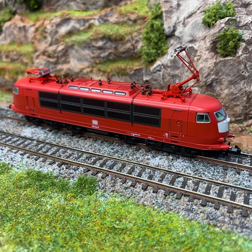 Locomotive électrique 103 - locomotive,