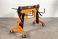 Piegatrice per lamiera