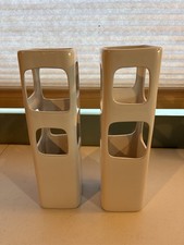 Coppia di vasi modernisti in