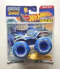 Monster Trucks Sharks vs Dinos