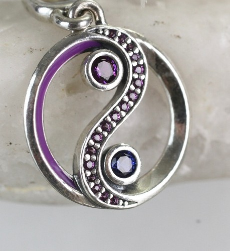 Pandora balance yin yang - yin,