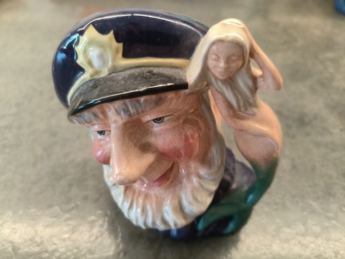 Royal doulton tall toby - doulton, 4.5"