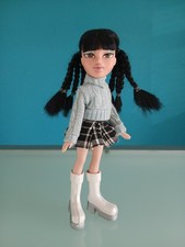 "BRATZ DOLL", MGA, "JADE", "Wintertime Wonderland" modello 2003, altezza 25 cm.