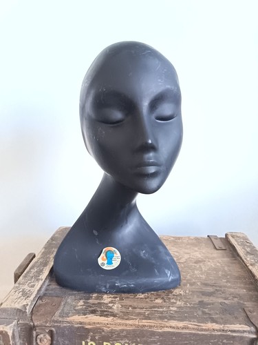 Espositore cappello parrucca