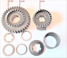 Gear for shaft set in motion
