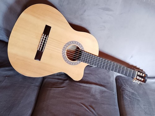 Chitarra admira sara - admira, sara-ec
