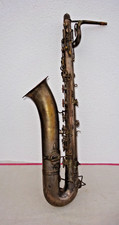 Vecchio sassofono baritono