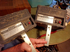 Coppia di altoparlanti monitor musicale portatili BOSE 3B modello 101 con staffe funzionanti