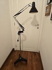 Lampada Arne jac jacobsen L-4 Naska