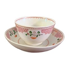 Tazza e piattino senza mani