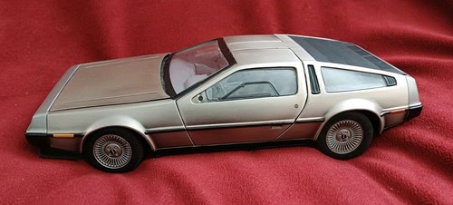 Sun star 1981 - star, delorean