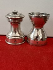 Macinapepe e portauovo vintage