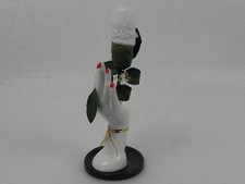 Mano in porcellana con rosa