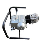 Supporto montaggio motore per