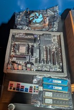 Gigabyte GA-990FXA-UD3 MB