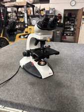 Leica CME Microscopio 1349521X 10x/18 Occhi 4x 10x 40x 100x Objs Abbe Condensatore