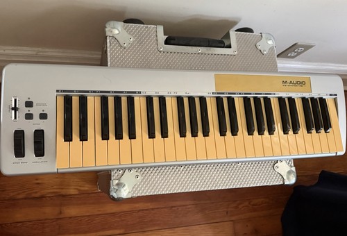 Audio keystation 49e 49 - m,