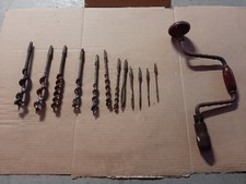 Trapano a manovella antico