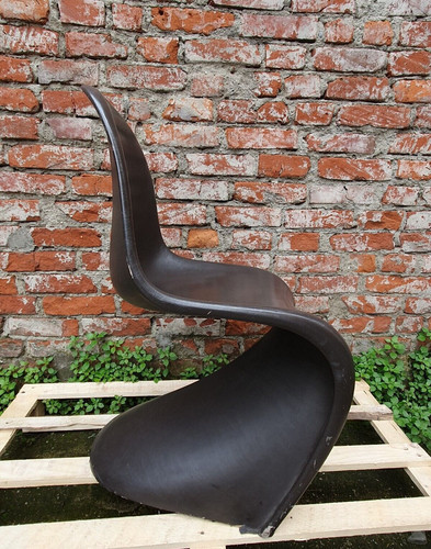 Sedia design marrone per sala - sedia,