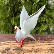 Statuina colomba in vetro