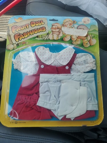 Bambola frutta vintage 1986