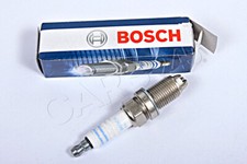 Nuova candela 1 pezzo per Fiat Holden Skoda Opel VW da 1.0-3.2L 1981- Bosch