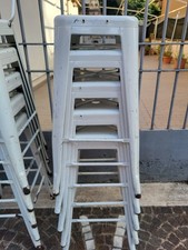 N. 6 Sgabelli Alti in metallo colore bianco con schienali