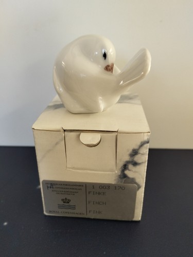 Royal copenhagen finch - royal, "finch"