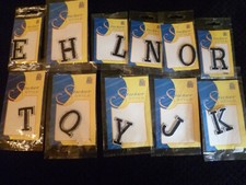 APPLICAZIONE TERMOADESIVA LETTERA STAMPATELLO BIANCO NERO 4,5 X 3,5 VEDI MENU