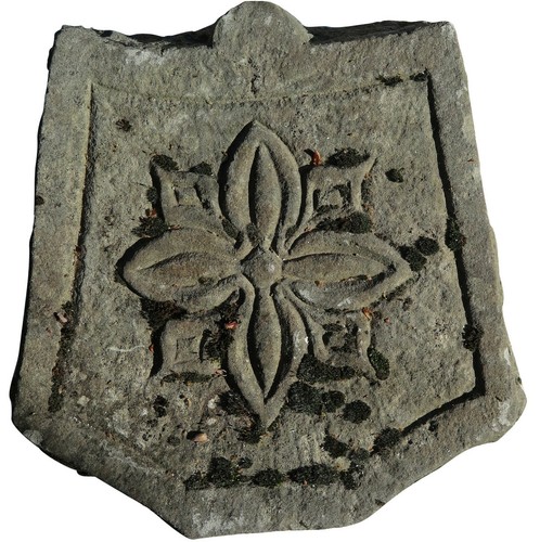 Stemma pietra con fiore - in,