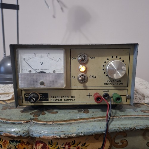 Alimentatore stabilizzato - alimentatore,