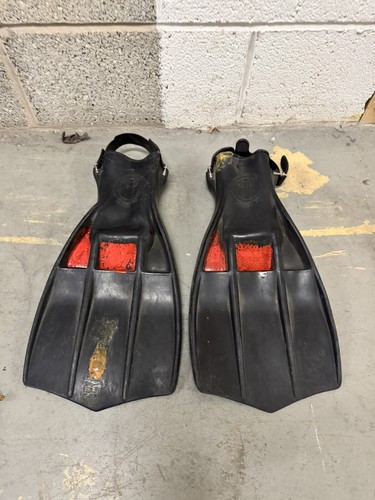 Aqua lung divers rocket - aqua,