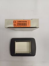 MATERIALE ELETTRICO CIVILE PLACCA METALLO LIVING INTERNATIONAL 3 POSTI