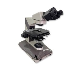 Microscopio binoculare Nikon