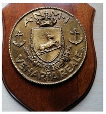  "Crest marina militare". 