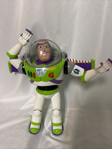 Buzz lightyear toy story - lightyear,
