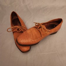 Oxford Ann Taylor Tan