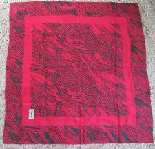 FOULARD en Soie YVES SAINT