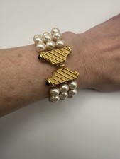 Vtg Crown Trifari Pearl