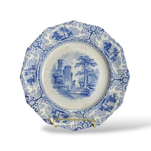Antico piatto ottagonale