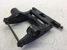 STAFFA SUPPORTO MOTORE SENZA SILENT BLOCK APRILIA SCARABEO LIGHT 125 2007 RB000