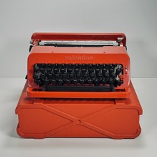 Macchina da scrivere OLIVETTI