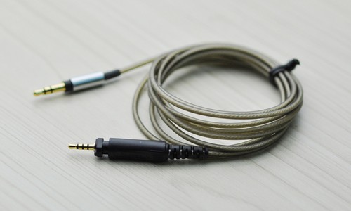 Cavo audio placcato argento