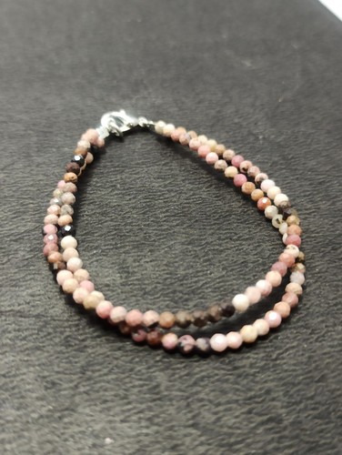 Bracciale strati fatto a - a,